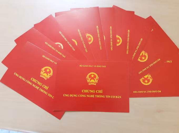 Mẫu chứng chỉ tin học theo quy định Bộ Giáo dục Đào tạo. Ảnh: Xuân Hoa