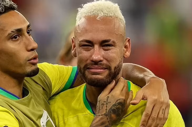 Cựu tiền vệ tuyển Brazil không hài lòng khi Neymar và đồng đội nhuộm tóc.