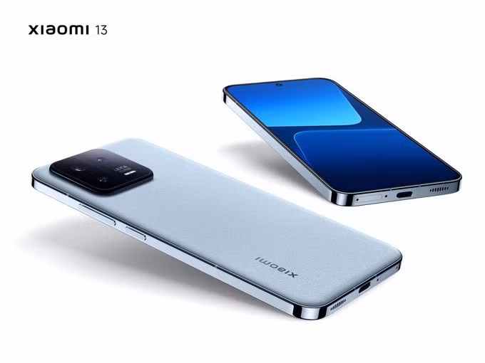 Xiaomi 13 sở hữu thiết kế tương tự "đàn anh" 13 Pro, nhưng kích thước nhỏ hơn và cấu hình thấp hơn (Ảnh: Xiaomi).
