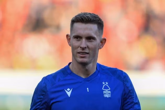 Henderson không thể chạm trán Man Utd.