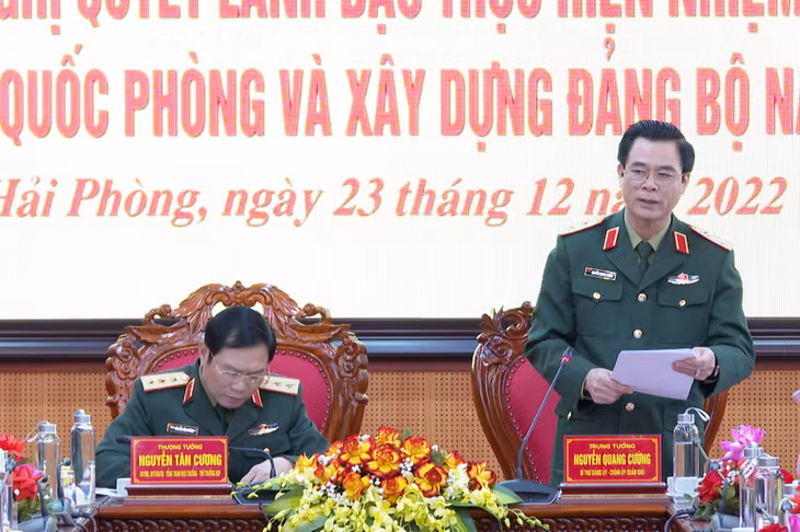 Trung tướng Nguyễn Quang Cường, Bí thư Đảng ủy, Chính ủy Quân khu 3 chủ trì hội nghị.