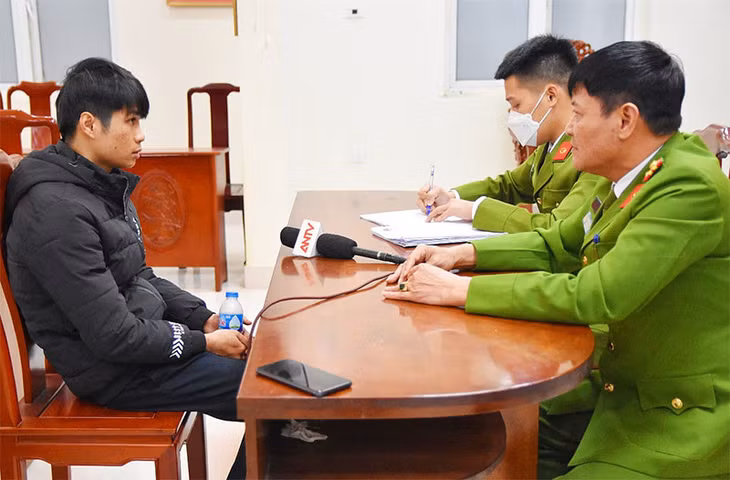 Đối tượng Vũ Đăng Mạnh tại cơ quan điều tra.