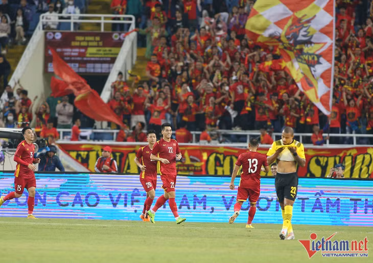 Vé xem tuyển Việt Nam trên sân nhà tại vòng bảng AFF Cup 2022 có giá hợp lý