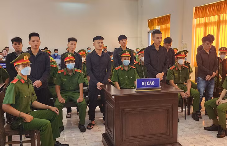 174 năm tù đối với 9 kẻ giết người và bắt giữ người trái pháp luật ảnh 1