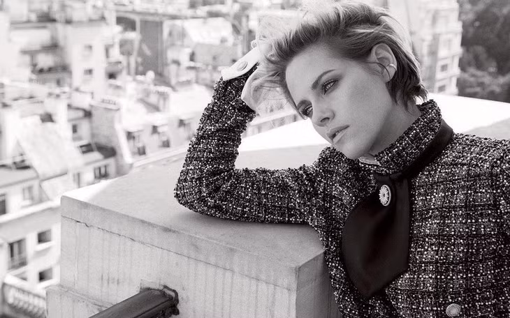 Kristen Stewart. (Ảnh: Harper's Bazaar)