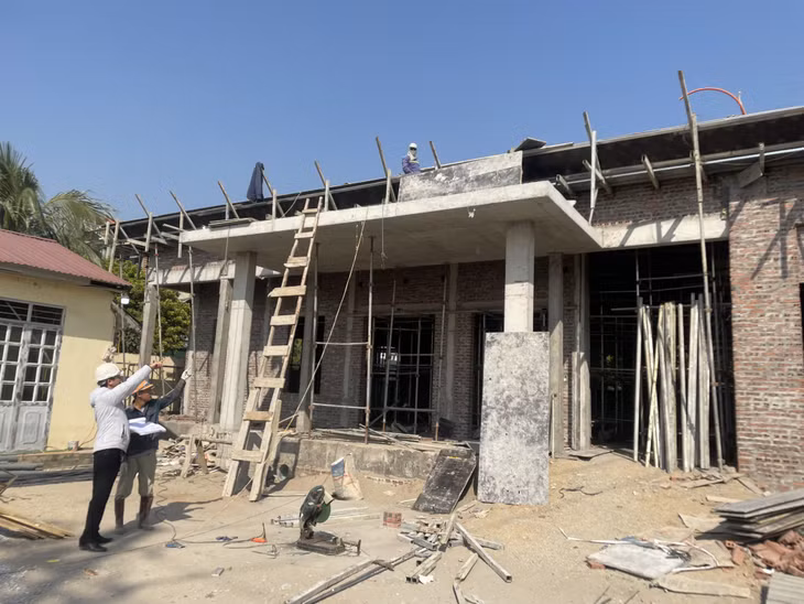 Công trình Nhà văn hóa khu 1 (phường Yên Thanh) do Công ty CP Thiết kế - Quy hoạch Nhà xanh tư vấn thiết kế xây dựng.