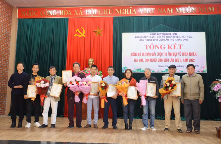 Ban Tổ chức cuộc thi ảnh đẹp về thiên nhiên, văn hóa, con người Bình Liêu lần thứ II năm 2022 đã tổ chức công bố và trao giải cho các tác giả đoạt giải.