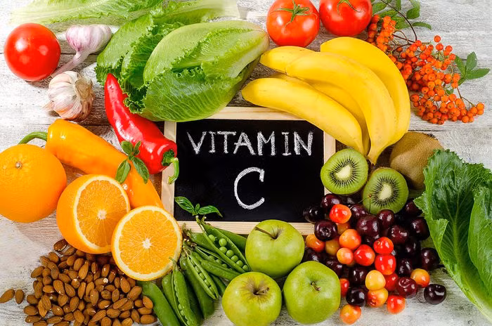 Khi bị cảm cúm nên ăn những thực phẩm giàu vitamin C - Ảnh Internet.