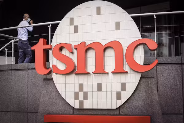 TSMC đang xem xét xây dựng xưởng đúc chip đầu tiên của hãng tại châu Âu. Ảnh: Nikkei Asia