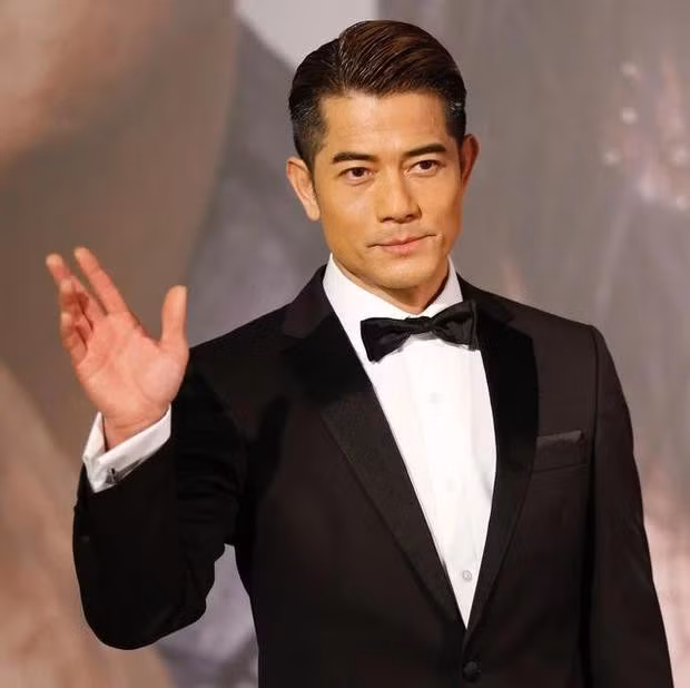 Nhan sắc thời trẻ 'vạn người mê' của Tứ Đại Thiên Vương Hồng Kông Quách Phú Thành ảnh 9 Nhan sắc thời trẻ 'vạn người mê' của Tứ Đại Thiên Vương Hồng Kông Quách Phú Thành ảnh 9