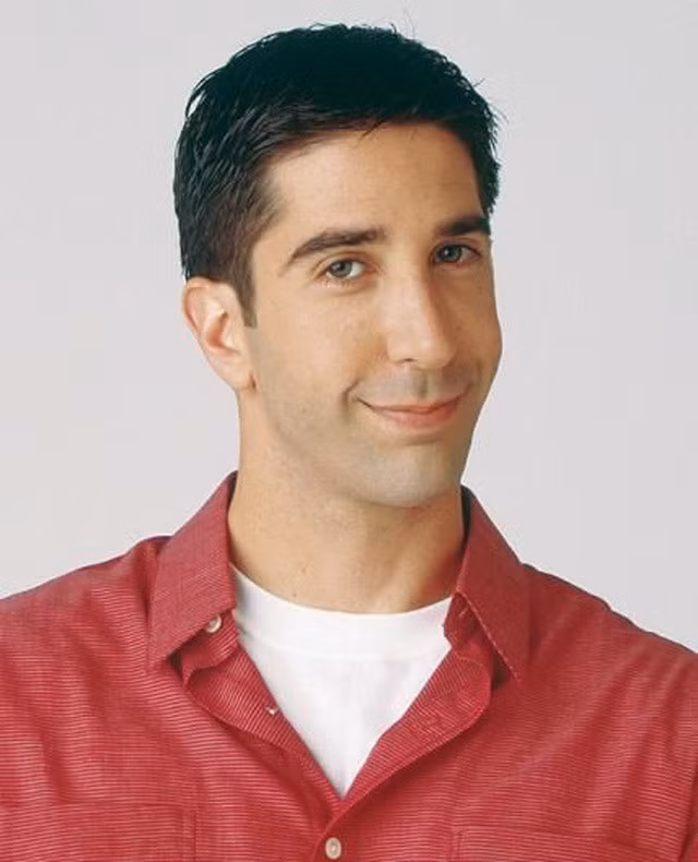 David Schwimmer vào vai Ross Geller trong Friends.