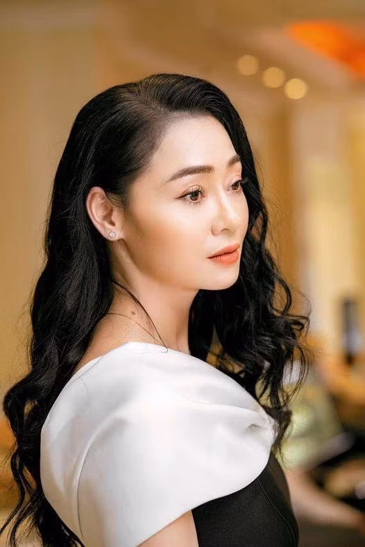 Quách Thu Phương 'ăn bám' trong phim, ngoài đời là 'nữ siêu nhân' ảnh 2 Quách Thu Phương 'ăn bám' trong phim, ngoài đời là 'nữ siêu nhân' ảnh 1