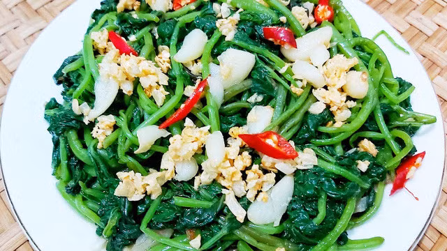 Rau khoai lang và một số điều đại kỵ cần tránh khi ăn - Ảnh 3.
