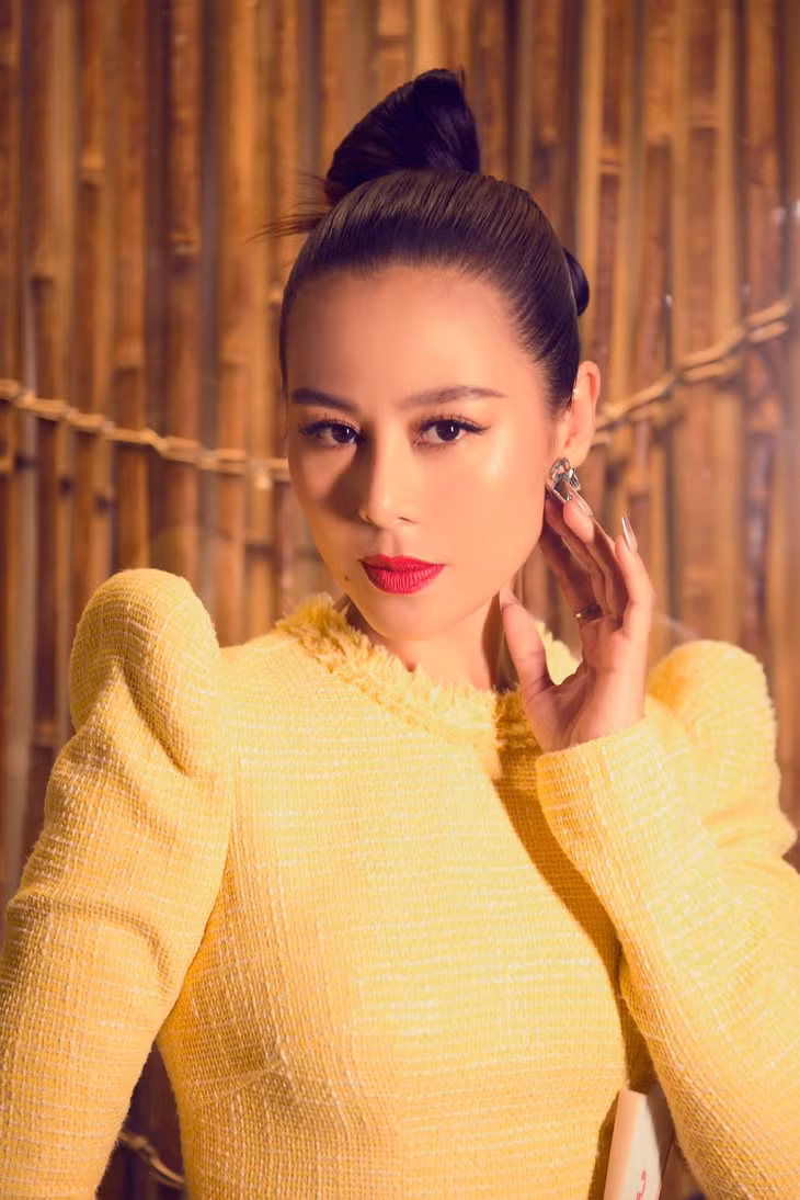 Nam Thư chính thức lên tiếng xin lỗi vụ PR tiền ảo ảnh 3 Nam Thư chính thức lên tiếng xin lỗi vụ PR tiền ảo ảnh 3