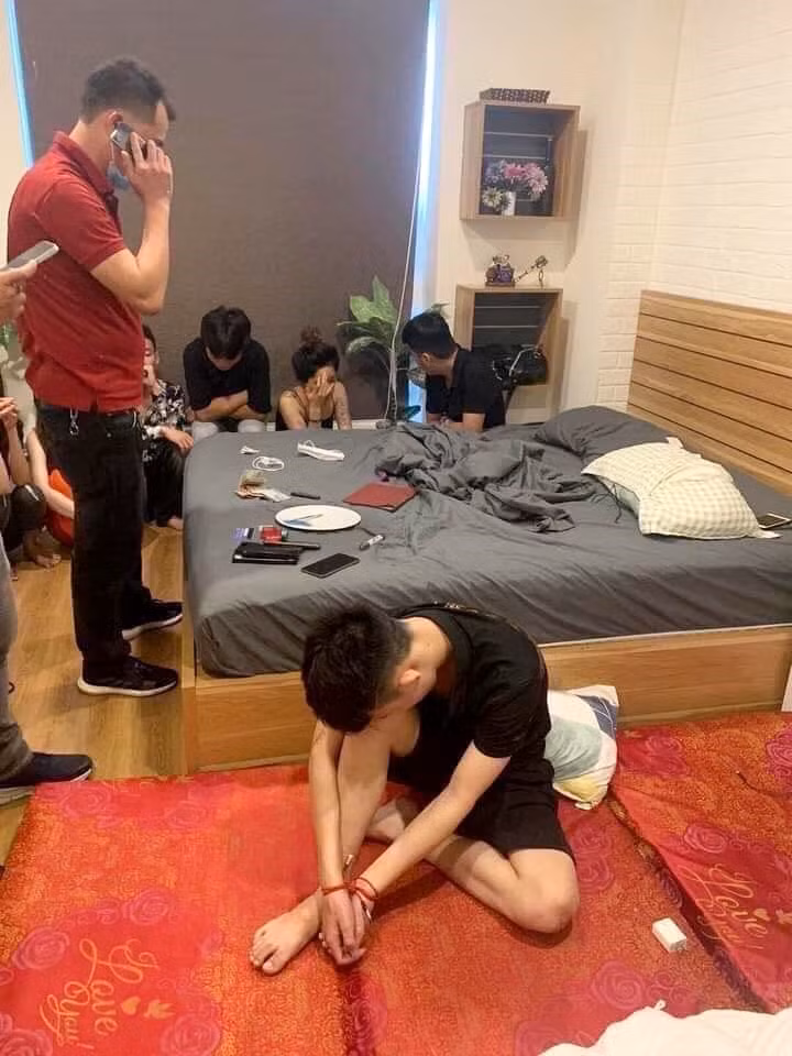 Các đối tượng bị phát hiện có biểu hiện sử dụng trái phép chất ma túy. 