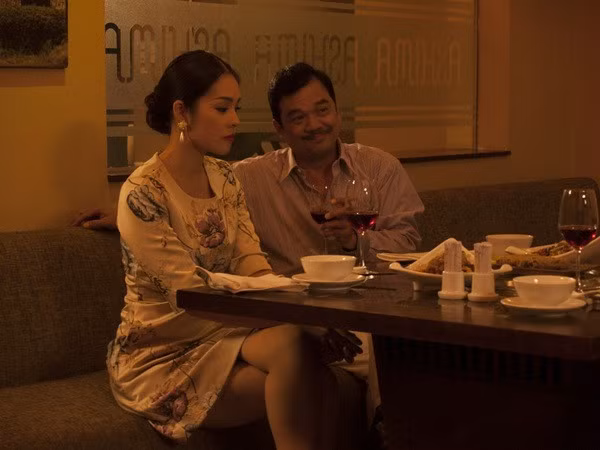 Nữ diễn viên khả ái Dương Cẩm Lynh trở lại với màn ảnh nhỏ qua vai nữ chính trong bộ phim truyền hình “Nợ anh một giấc mơ”.
