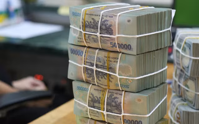 World Bank cho rằng Việt Nam có thể cân nhắc 1 gói hỗ trợ quy mô lớn.