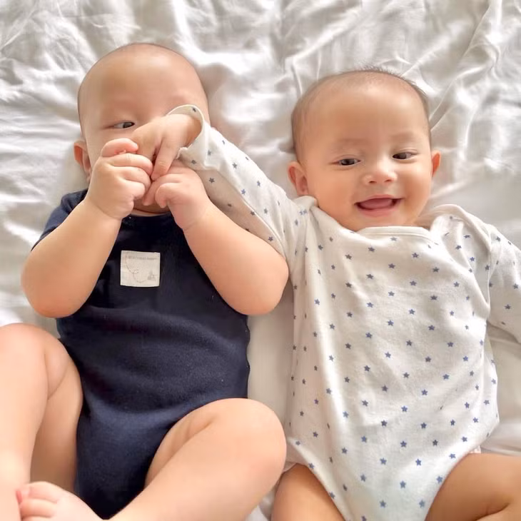 Cặp song sinh của Hà Hồ - Kim Lý được yêu mến ảnh 2