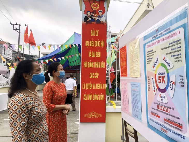 Mọi quy định phòng dịch đều được thông tin tuyên truyền tại các khu vực bỏ phiếu.