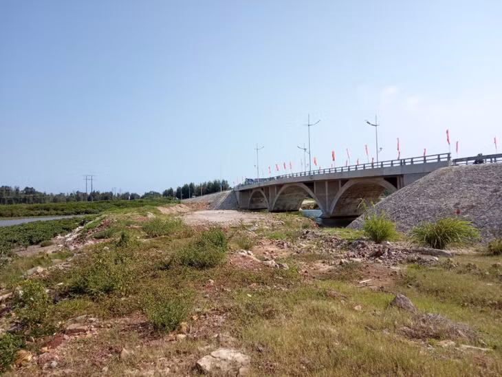 Hiện nay khu vực cầu Trà Bình (cầu Thông thủy)