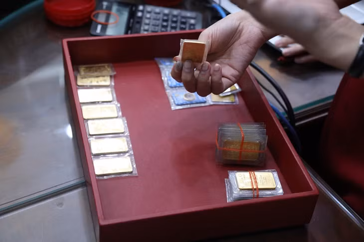 Giá vàng đi ngang sáng 28.5