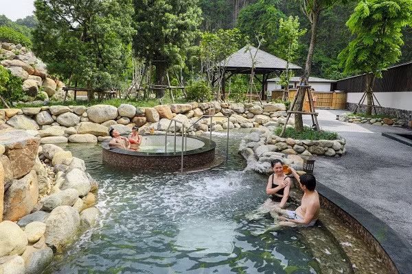 Vì sao suối khoáng nóng Quang Hanh hấp dẫn giới thượng lưu? ảnh 3