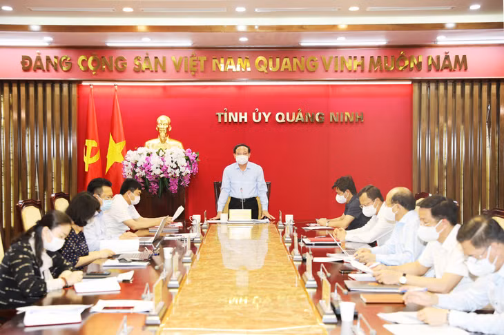 Đồng chí Nguyễn Xuân Ký, Uỷ viên Trung ương Đảng, Bí thư Tỉnh ủy, Chủ tịch HĐND tỉnh: Rà soát căn cơ, không để lỗ hổng, giữ vững thành quả phòng chống dịch trong thời gian qua.