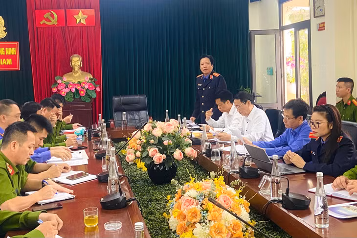 Đại diện VKSNS tỉnh công bố Quyết định, Kế hoạch trực tiếp kiểm sát và quán triệt các nội dung làm việc tại Trại tạm giam