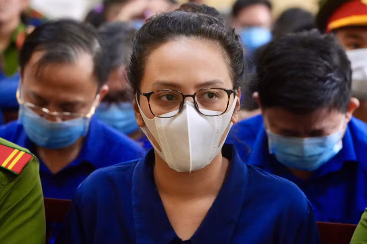 Bị cáo Trương Huệ Vân bị tuyên 17 năm tù - Ảnh: HỮU HẠNH