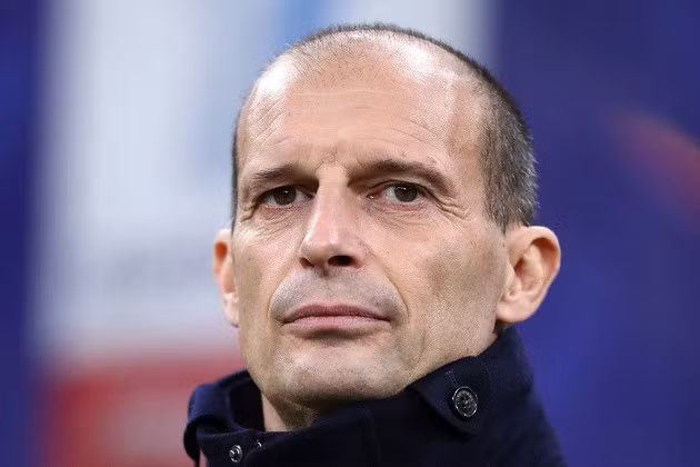 Allegri chơi thứ bóng đá buồn tẻ.