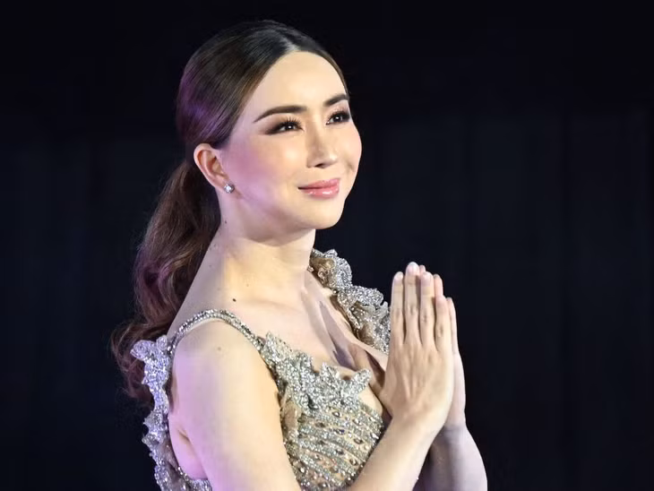 Hoa hậu Hoàn vũ bị chê là rạp xiếc dưới thời bà Anne.