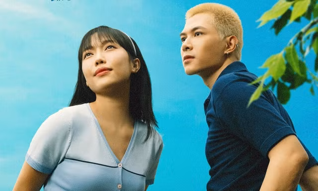 Phim "Gặp lại chị bầu" cũng gặt hái doanh thu cao