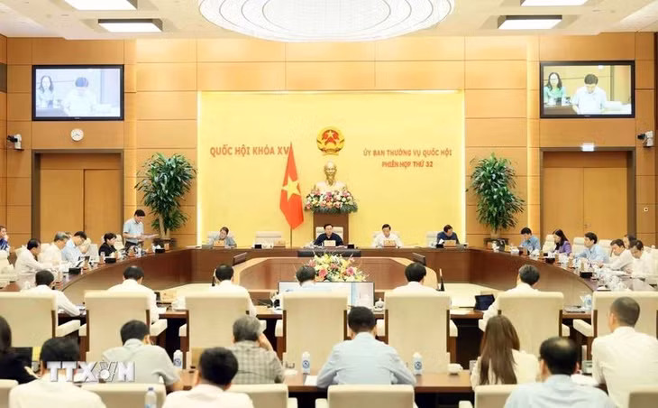 Ủy ban Thường vụ Quốc hội cho ý kiến về việc chuẩn bị Kỳ họp thứ 7, Quốc hội khóa XV. (Ảnh: An Đăng/TTXVN)