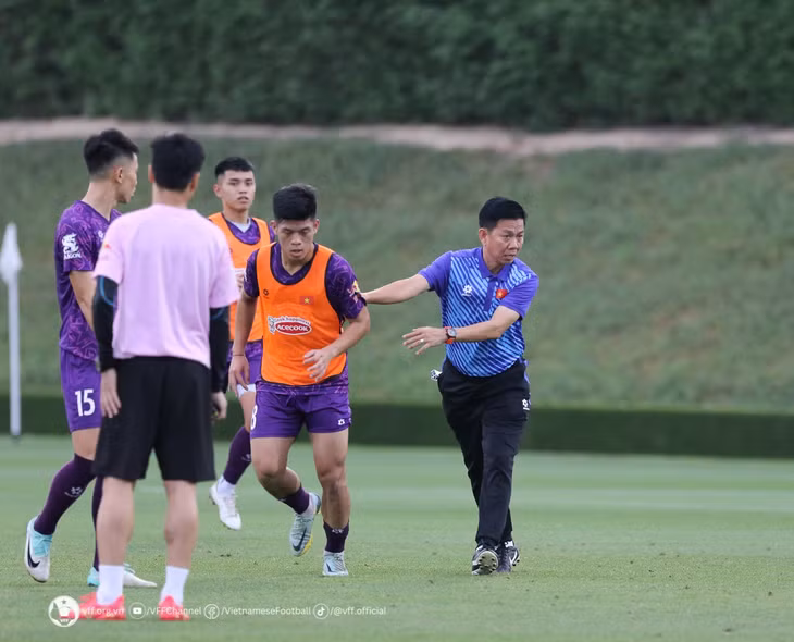 U23 Việt Nam tập luyện tại Qatar. Ảnh: VFF.