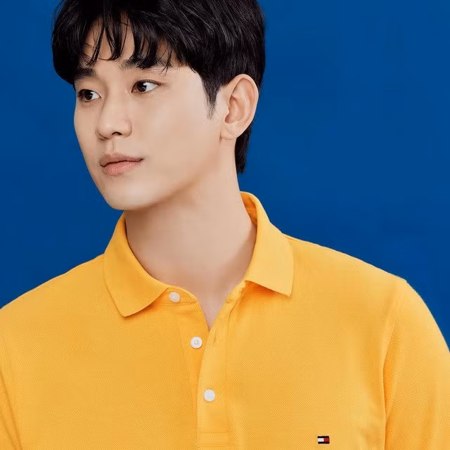 Kim Soo Hyun/@soohyun_k216/Instagram