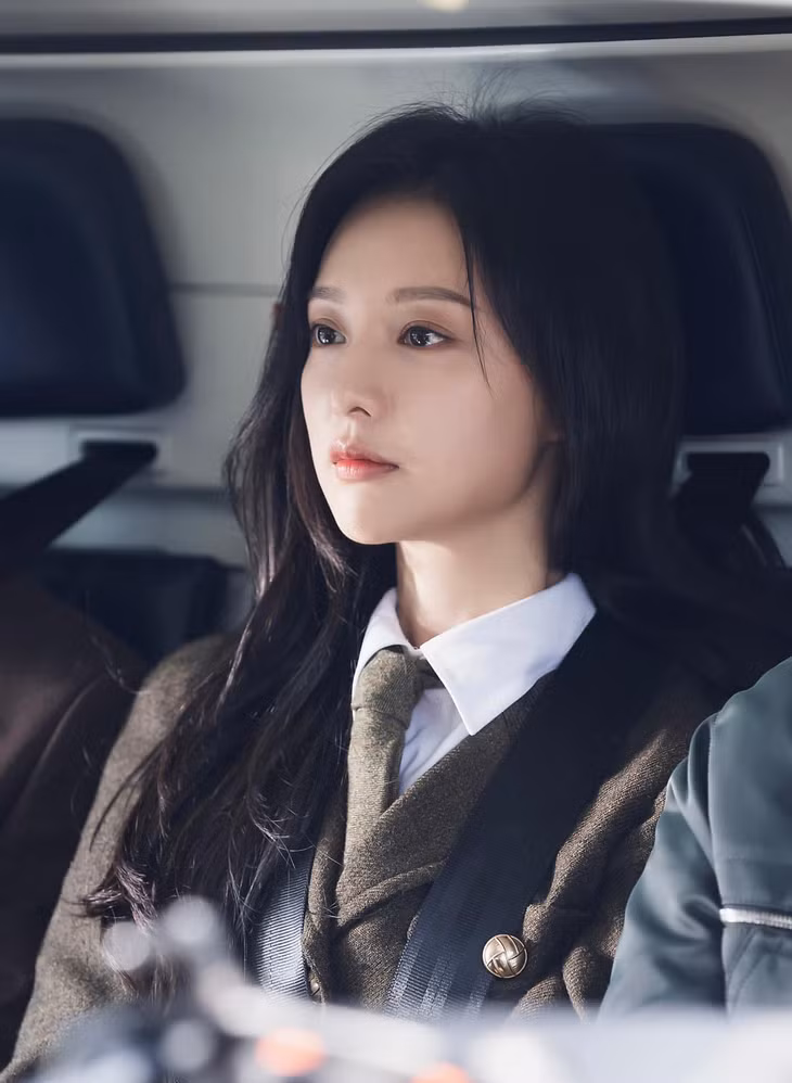 Kim Ji Won được phát huy tối đa mọi thế mạnh trong “Nữ hoàng nước mắt“. Ảnh: Nhà sản xuất