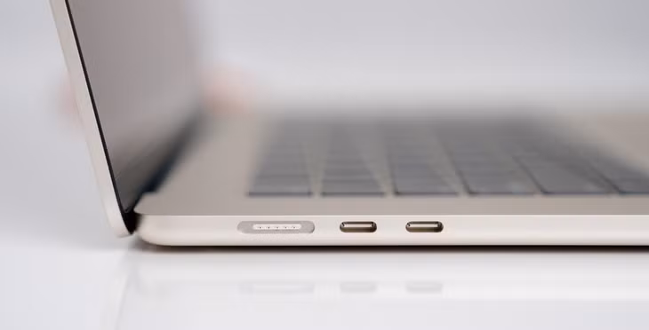 Mở hộp MacBook Air 15 inch dùng chip M3 ảnh 4