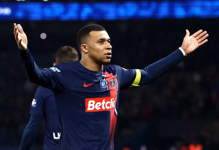 Mbappe giành chức vô địch Ligue 1 cuối cùng trước khi chia tay PSG. Ảnh: Reuters