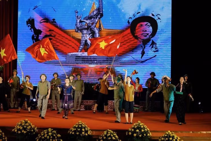 Các tiết mục biểu diễn tại buổi gặp mặt.