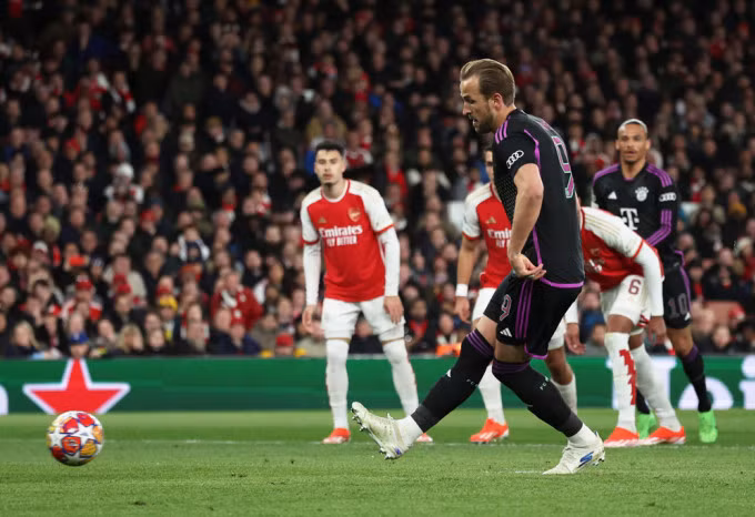 Kane (số 9) ghi bàn thứ 15 vào lưới Arsenal trong sự nghiệp.