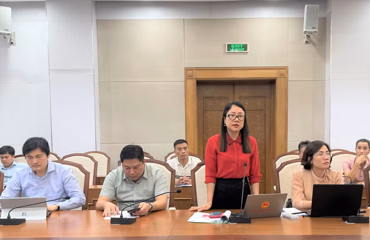Đại diện Sở Giáo dục và Đào tạo phát biểu.
