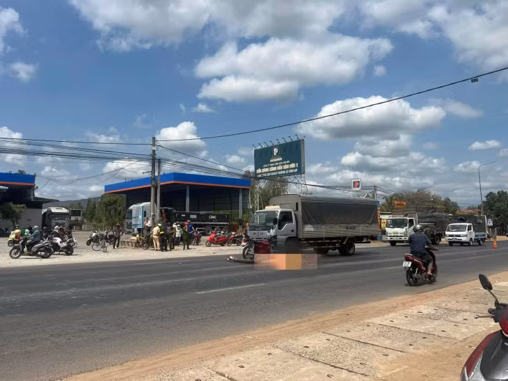 Vụ va chạm giao thông trên QL1 đoạn qua địa bàn Đồng Nai khiến một người đàn ông tử vong tại chỗ.