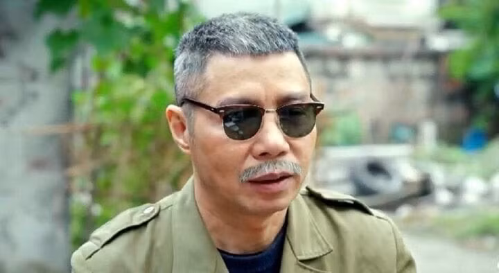 Tạo hình của NSND Công Lý trong "Trạm cứu hộ trái tim".