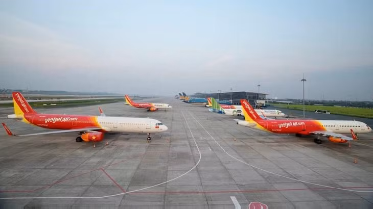 Máy bay của các hãng hàng không Việt Nam tại Sân bay Quốc tế Nội Bài. (Ảnh: PV/Vietnam+)