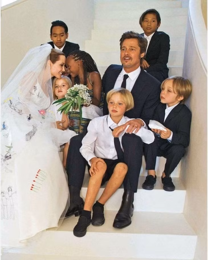 Angelina và Brad cho các con tự do phát triển.