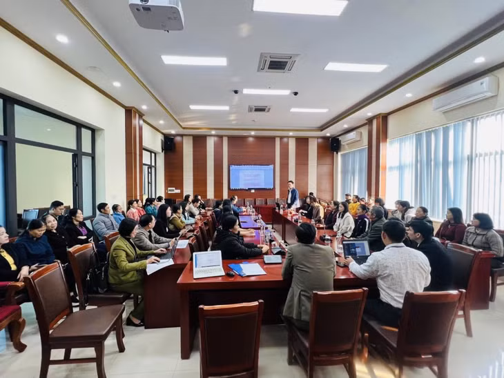 HND huyện tập huấn hướng dẫn hội viên phát triển sản phẩm OCOP.