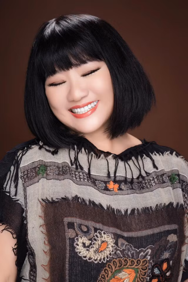 Ca sĩ Cẩm Vân