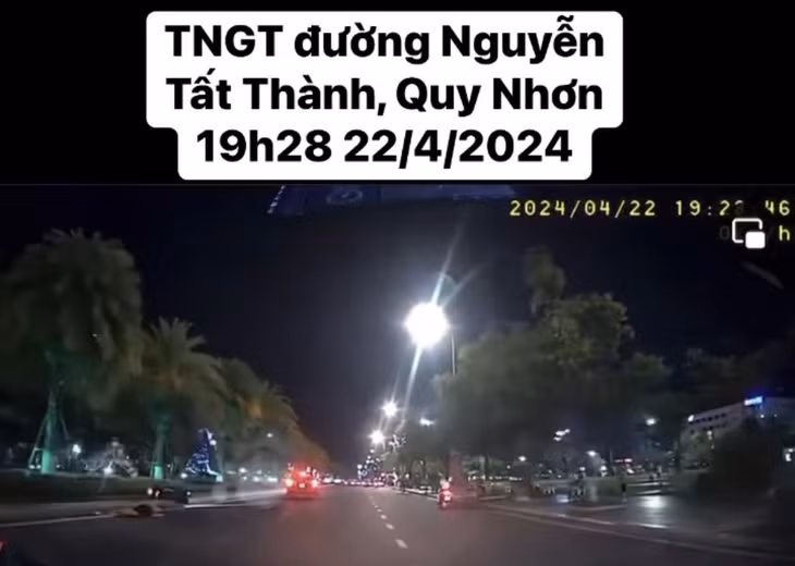 Hình ảnh cắt từ clip tai nạn lan truyền trên mạng xã hội.