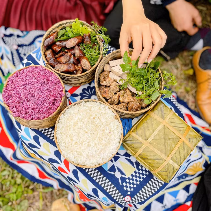 Các món ngon ở Điện Biên (Ảnh: Dang Thuy Duong).
