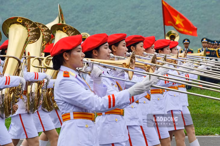 Toàn cảnh tổng duyệt diễu binh kỷ niệm 70 năm Chiến thắng Điện Biên Phủ ảnh 11